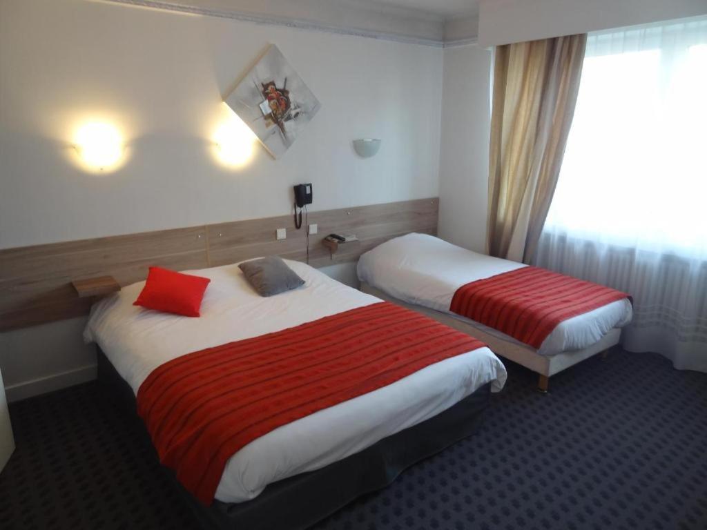 Les Ambassadeurs Otel Saint-Chamond Dış mekan fotoğraf