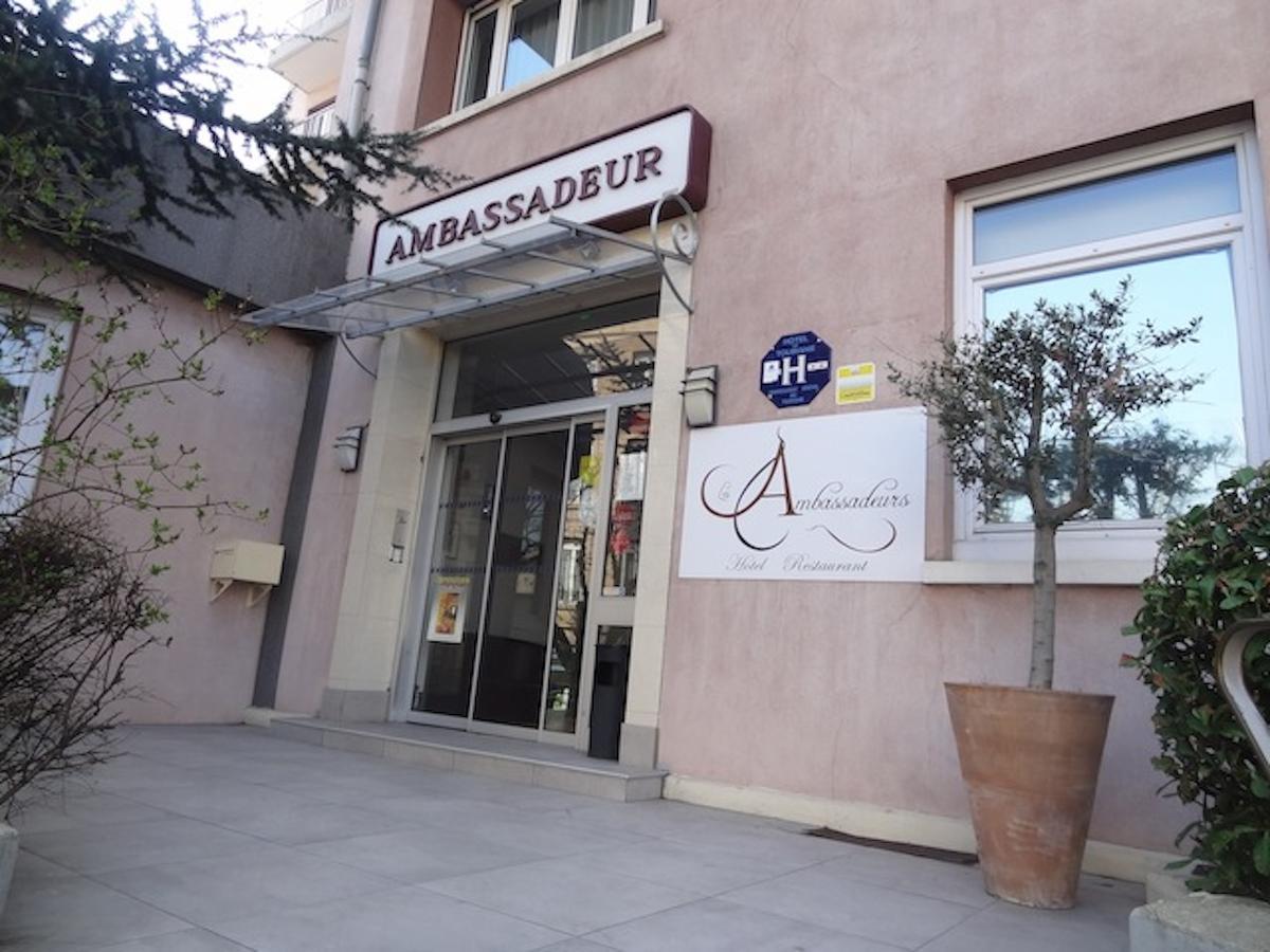 Les Ambassadeurs Otel Saint-Chamond Dış mekan fotoğraf