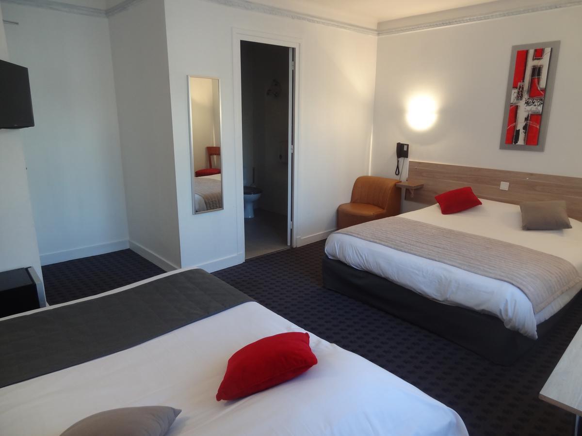 Les Ambassadeurs Otel Saint-Chamond Dış mekan fotoğraf